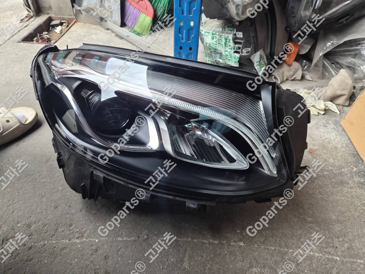 벤츠 Glc W253/X253 헤드라이트 A2539065201 450,000원 중고