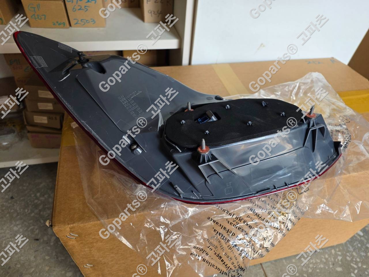 벤츠 C클래스 W205 조수석 후미등 중고 상세사진 5