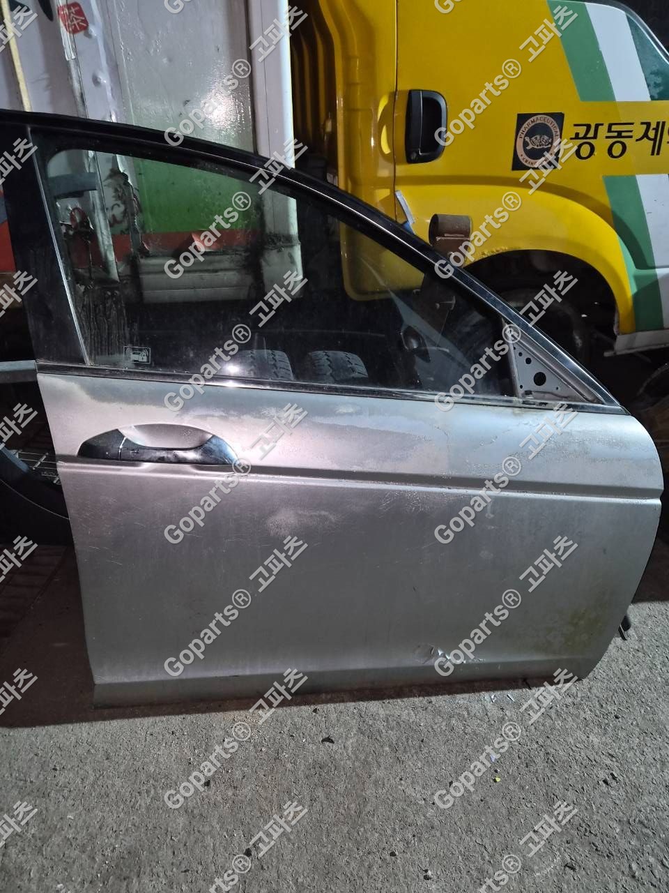 혼다 어코드 8세대 조수석 앞도어 중고 400,000원