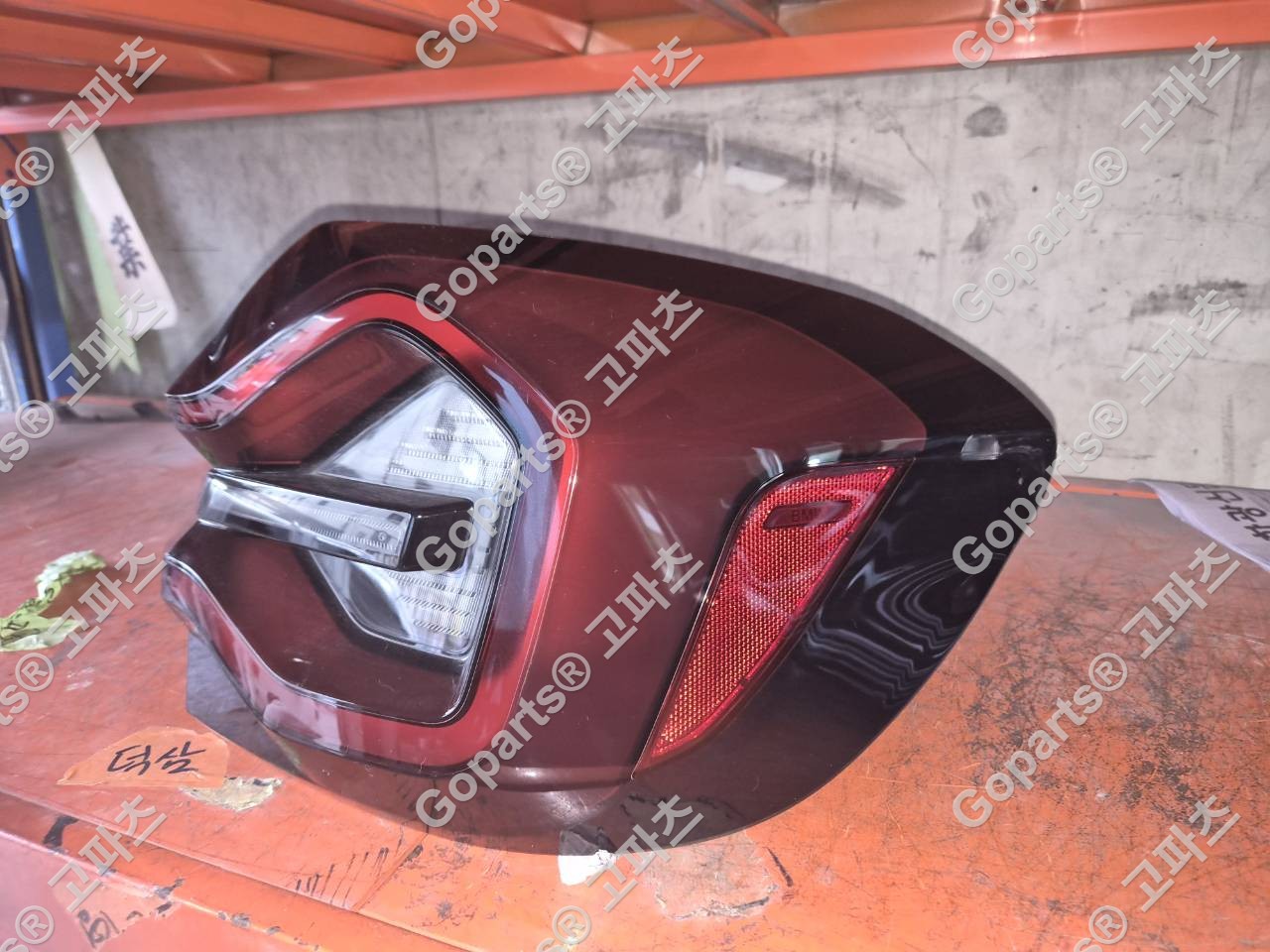 BMW X3 G01 조수석 후미등 H4946304810 상세사진 4