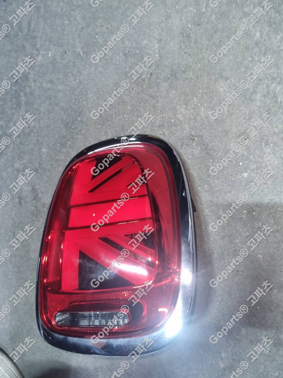 MINI 쿠퍼 F55/F56 2020-2024 후반기 조수석 후미등 H47435134-08 상세사진 3