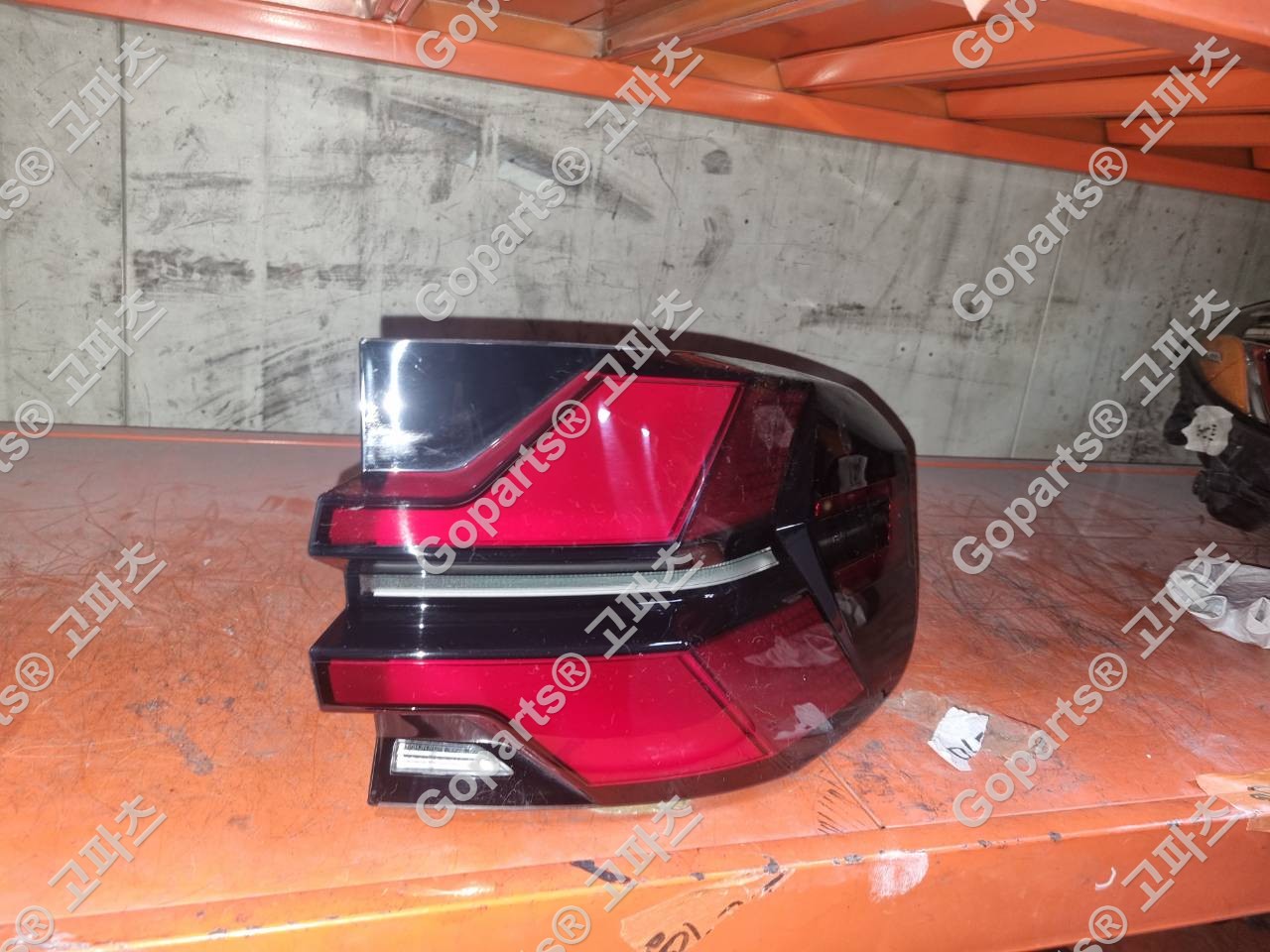 BMW X5 G05 조수석 후미등 5a11ec4-07 상세사진 2