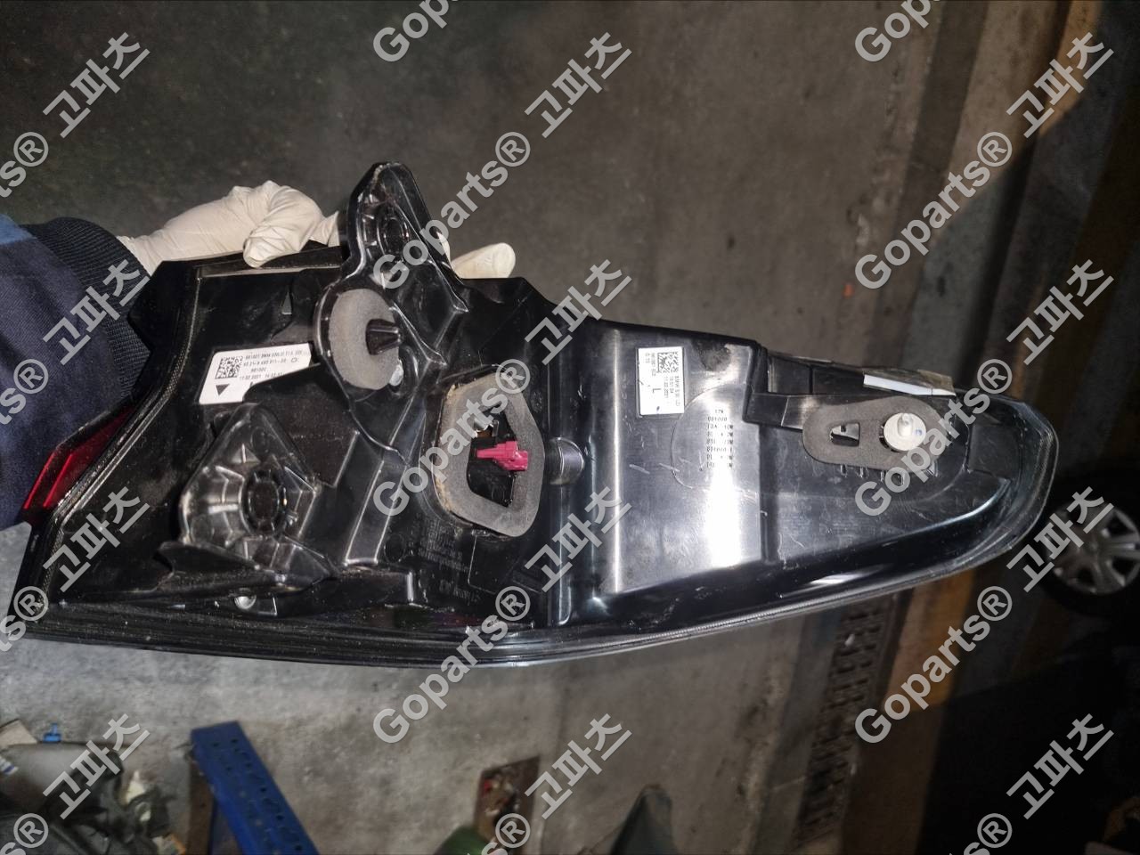 BMW 5시리즈 G30 운전석 후미등 6321-8493811-08 상세사진 3