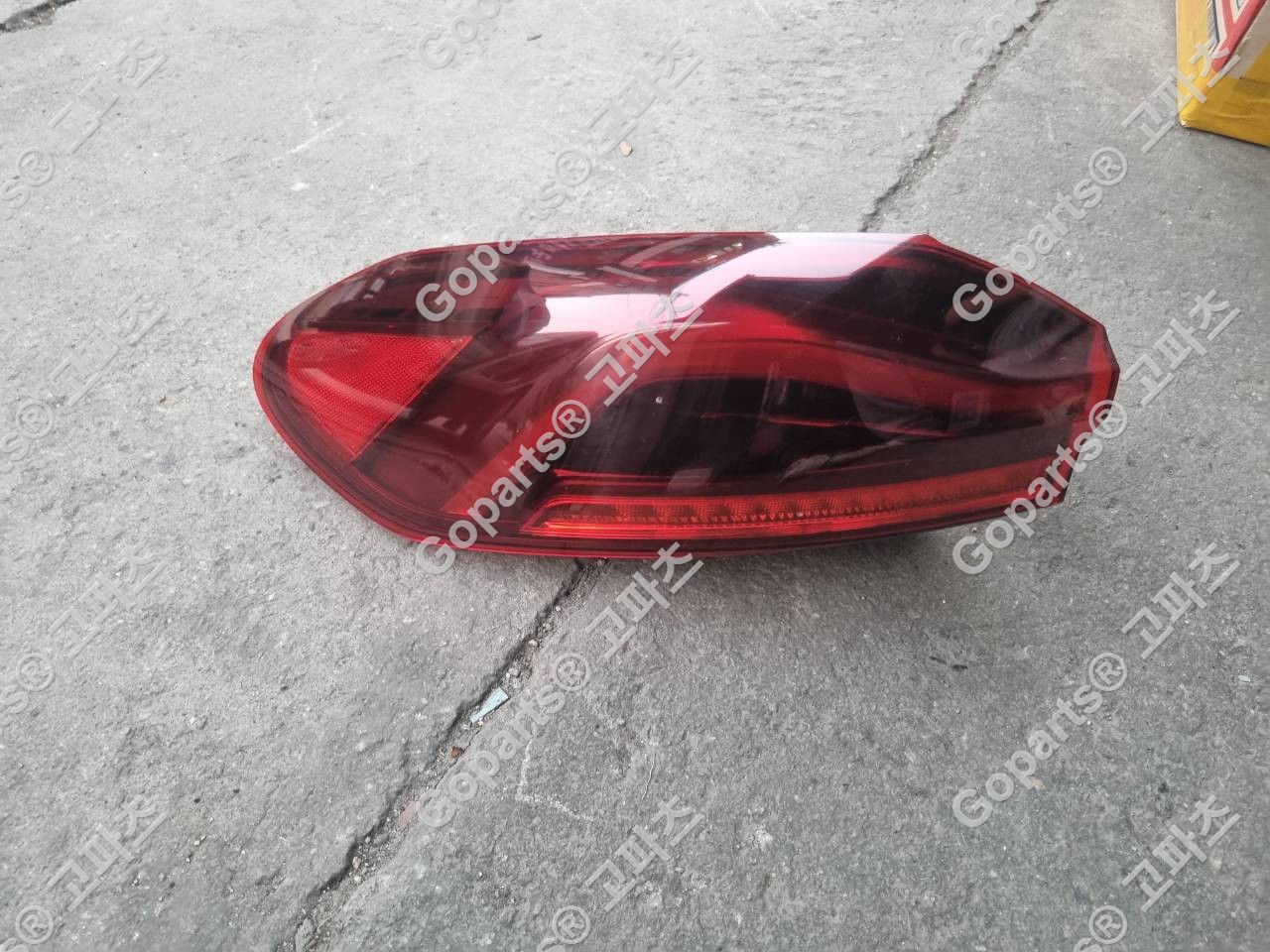 BMW X6 G06 운전석 후면 리어테일라이트 H35A510A301 상세사진 2