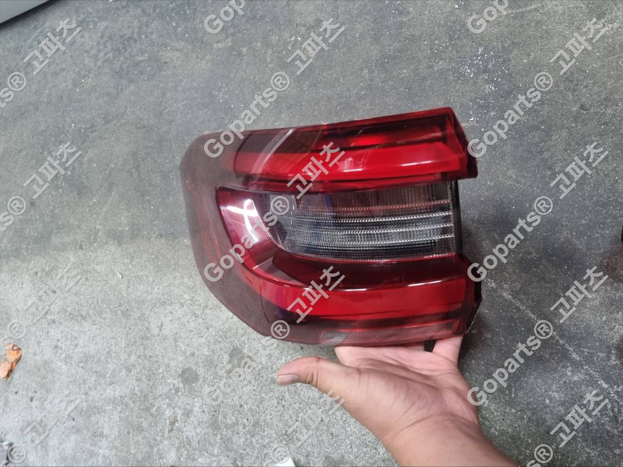 BMW X5 G05 (2019-2023) 운전석 후미등 H35a164b104 상세사진 2
