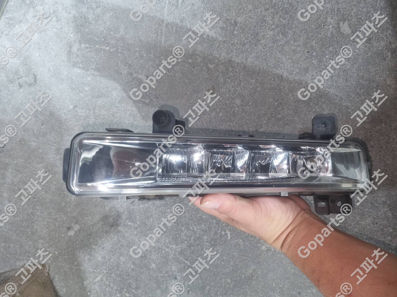 BMW 5시리즈 G30 중고 포그램프 89250241 100,000원
