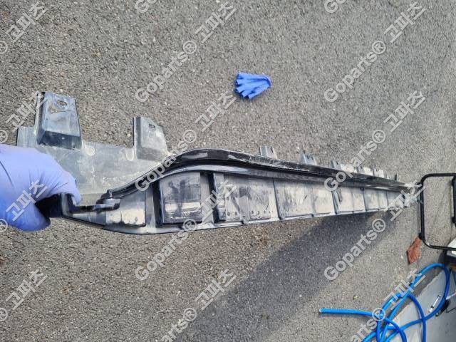 BMW X7 G07 조수석 사이드스텝 51777441107 상세사진 2