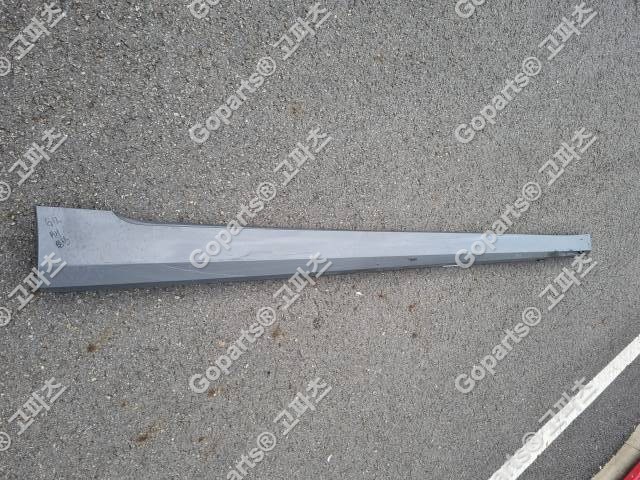 BMW 7시리즈롱바디 G12 조수석 사이드스탭 51777357130 200000원 중고