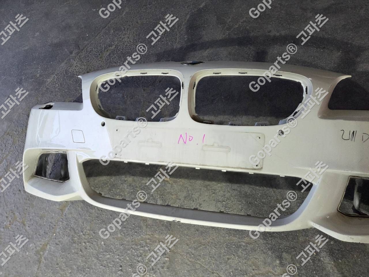 BMW 5시리즈 F10 후반기 전범퍼 200,000원 중고