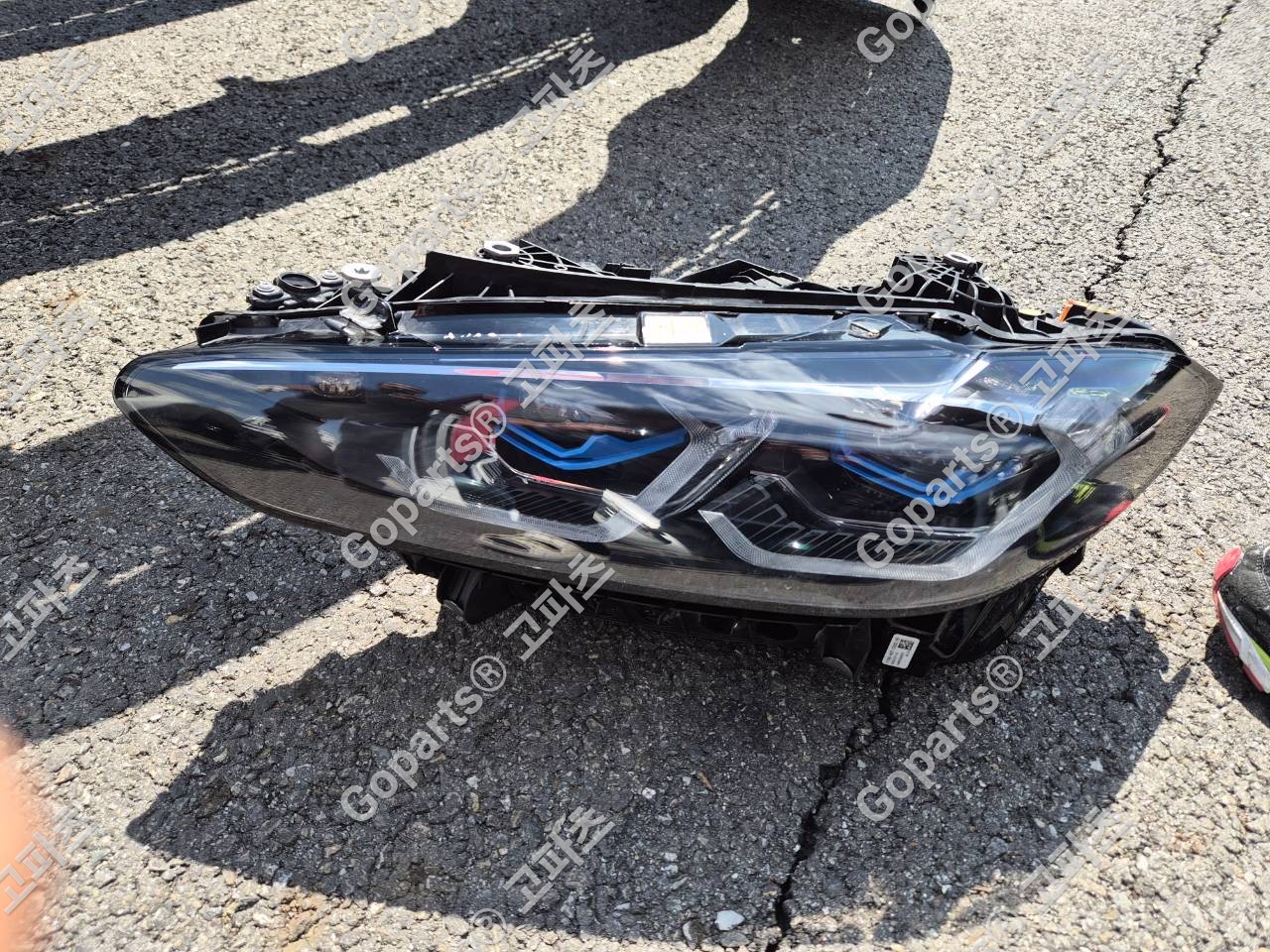 BMW I4 G26 운전석 헤드라이트 5a19367-05 550,000원 중고