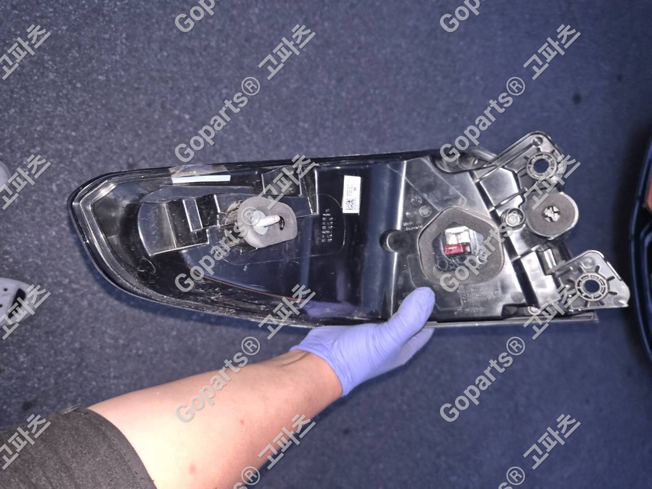 BMW 5시리즈 G30 후기형 조수석 후미등 6321-8493812-08/09 상세사진 4