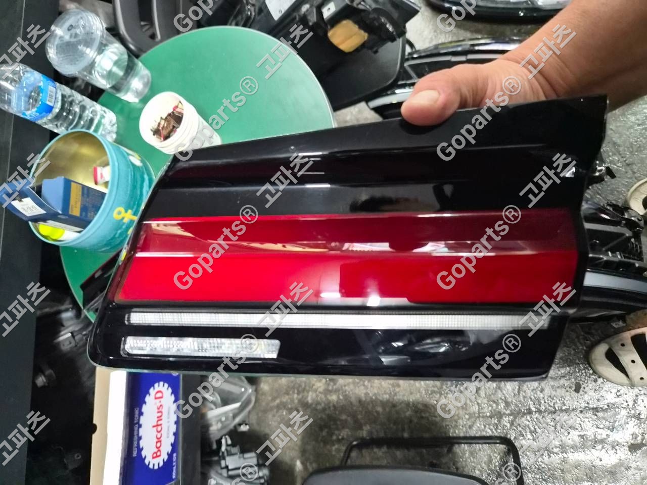 BMW 5시리즈 G30 후기형 조수석 트렁크 후미등 6321-5a38af2-01/02 170,000원 중고