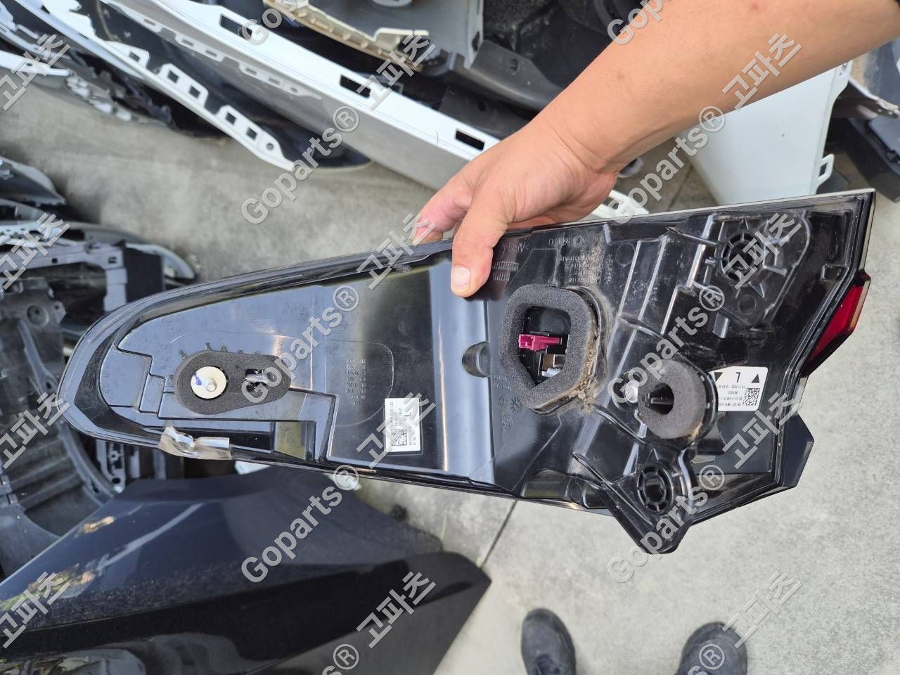 BMW 5시리즈 G30 운전석 후미등 6321-8493811-08/09 상세사진 3