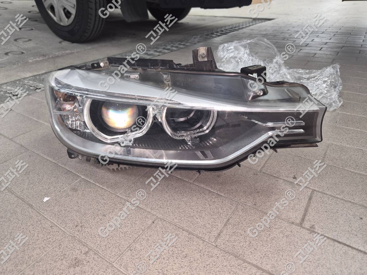 BMW 3시리즈 F30 조수석 헤드라이트 6311-7259526 400,000원 중고