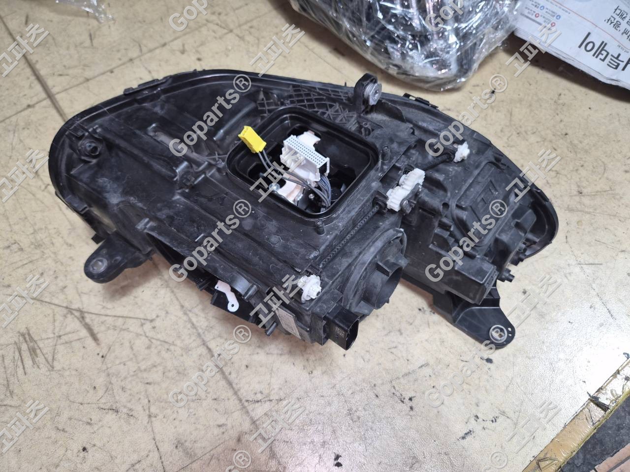 벤츠 CLS W257 운전석 멀티빔 헤드라이트 A2579061900 상세사진 4