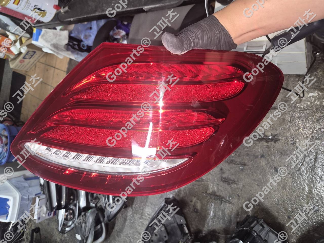 벤츠 E클래스 W213 후미등 A2139067800 200,000원 중고