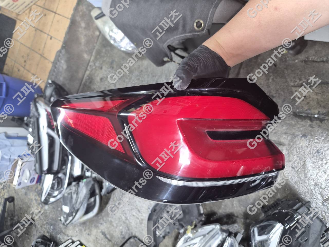 BMW 5시리즈 G30 후기형 운전석 후미등 6321-8493811-08/09 상세사진 3