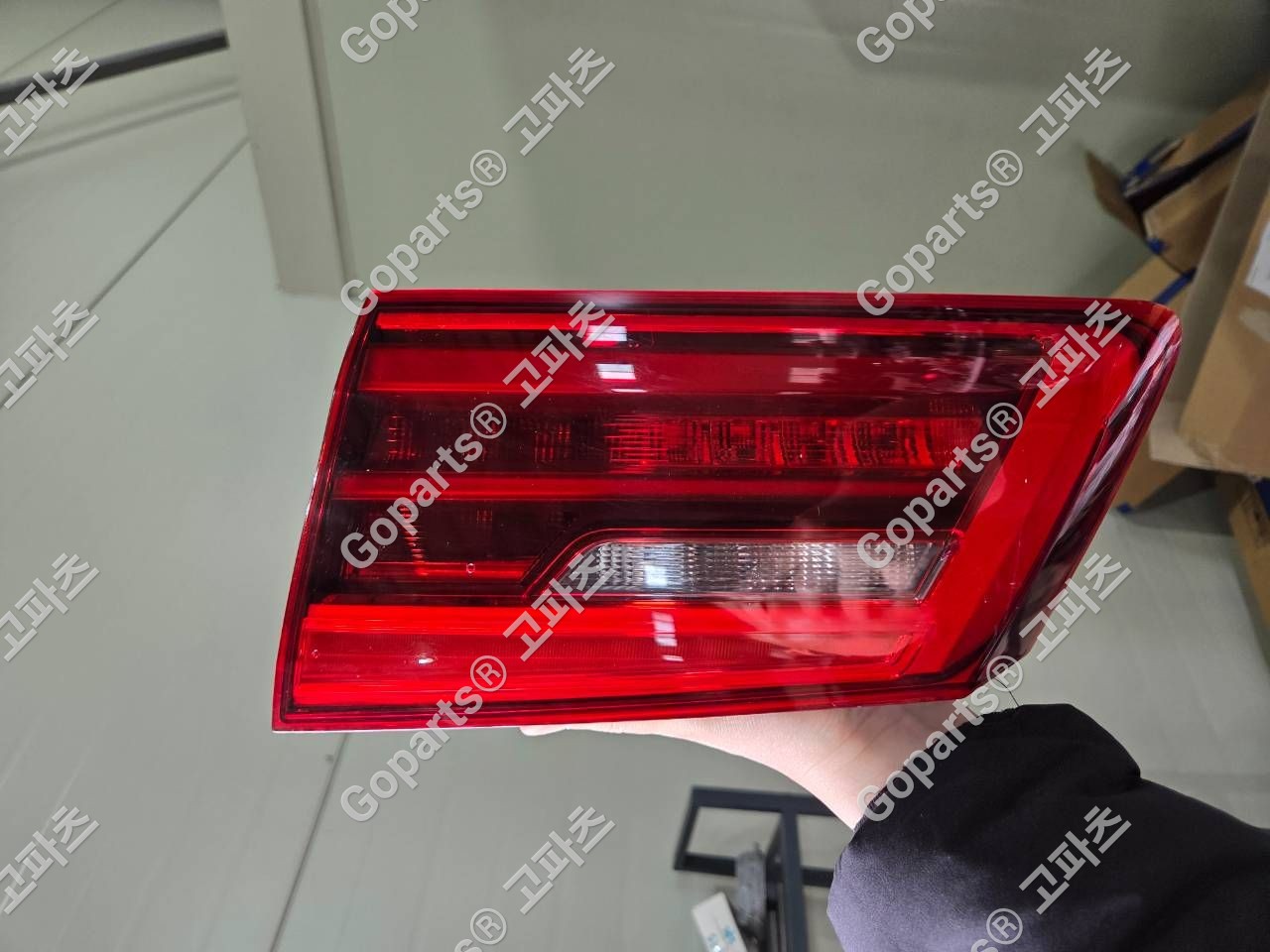 BMW 5시리즈 G30 트렁크후미등 6321-7376473-14 100,000원 중고