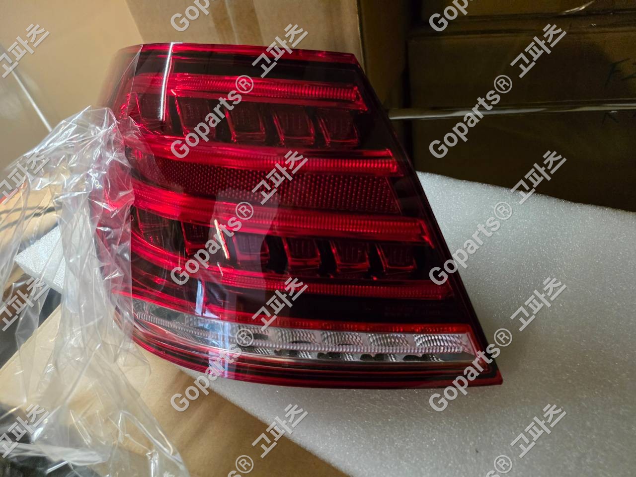 벤츠 E클래스 W212 후반기 운전석 후미등 A2129060703 250,000원 중고