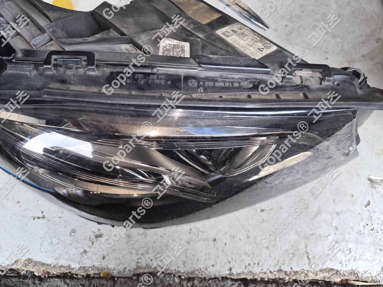 BMW 5시리즈 F10 전기형 전범퍼 상세사진 4