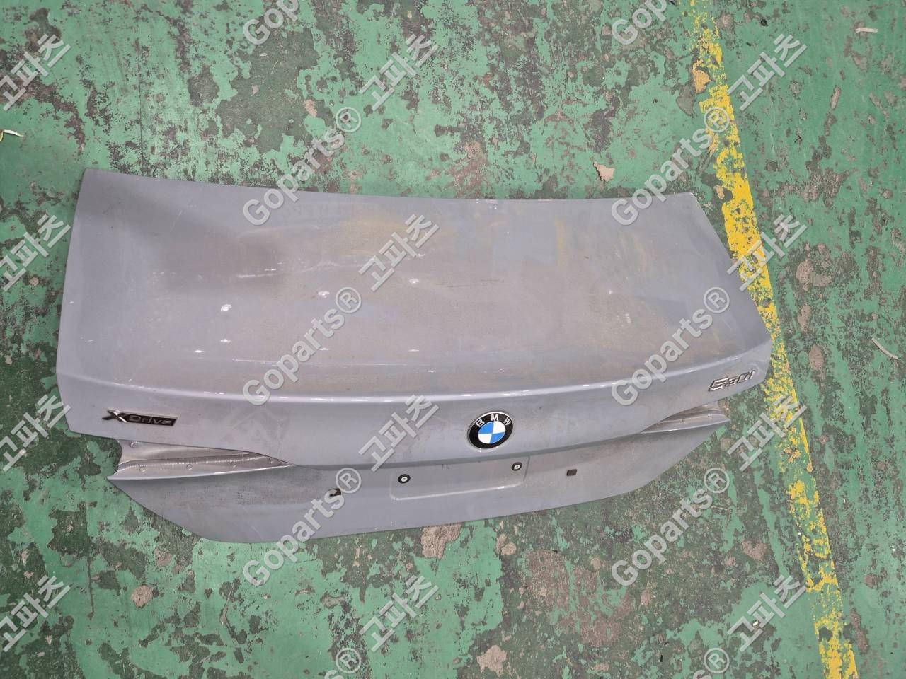 BMW 5시리즈 G60 트렁크리드 중고 상세사진 2