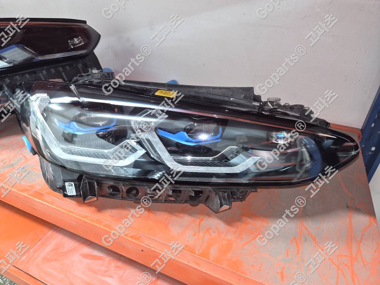 BMW I4 G26 조수석 헤드라이트 레이저 5A19368-04/05 700,000원 중고