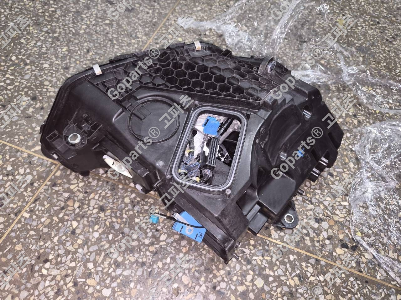 벤츠 EQE X295 운전석 헤드라이트 A2959061901 상세사진 4