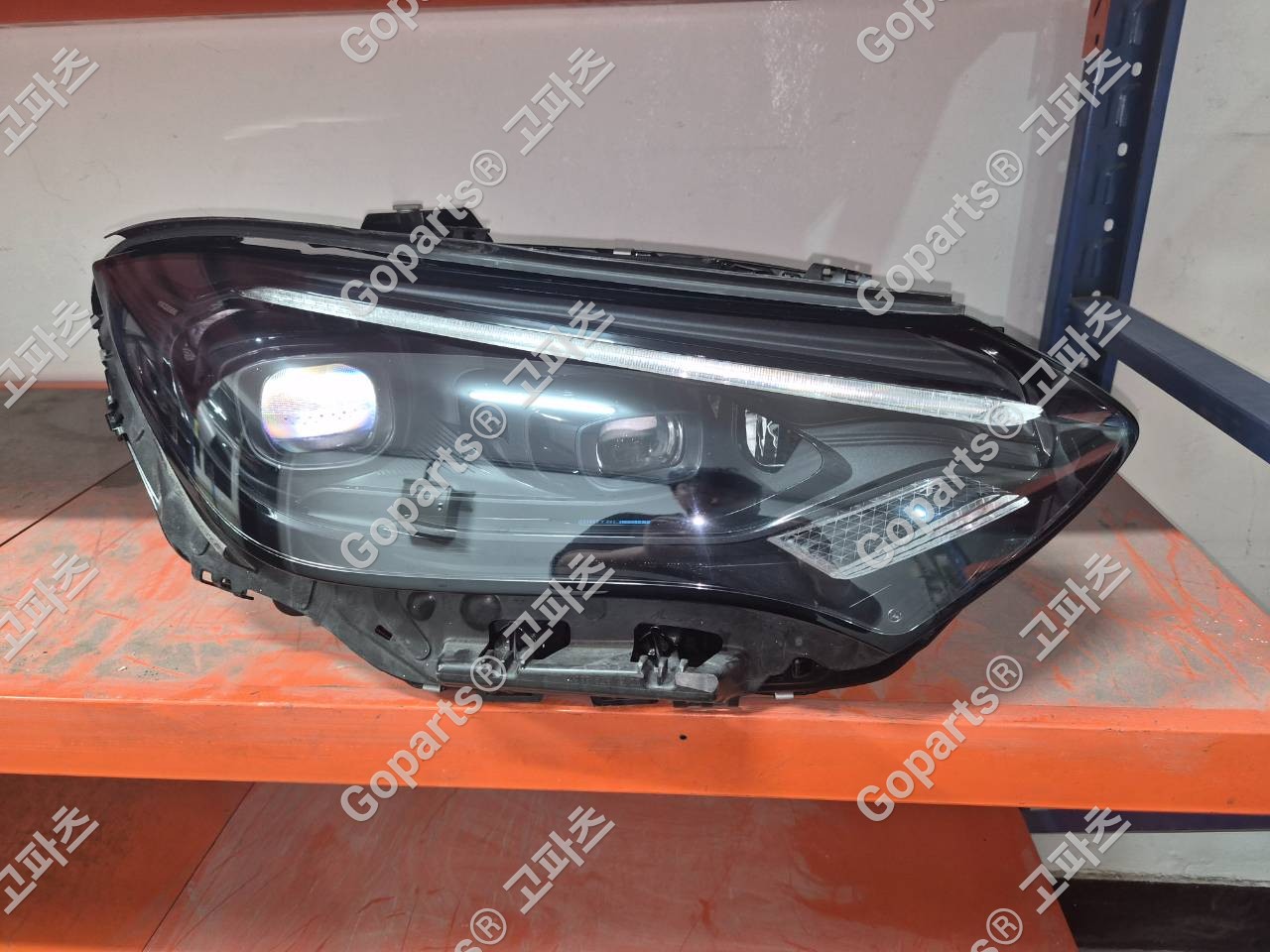 벤츠 EQE A2959062001 A2959066800 조수석 헤드라이트 600,000원 중고