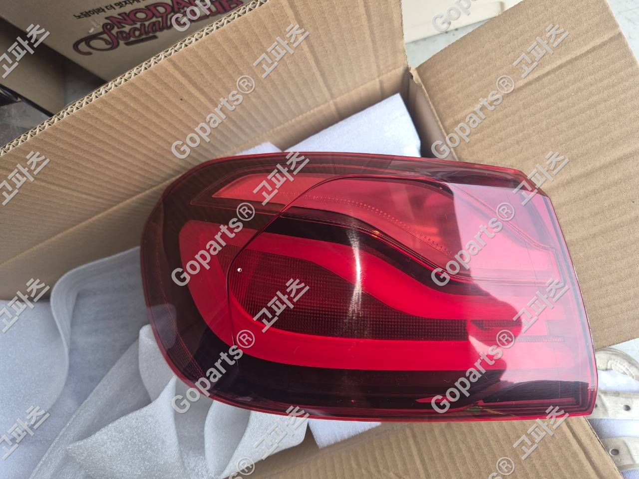 BMW 4시리즈 M4 F82 운전석 테일라이트 6321-9491575 280,000원 중고