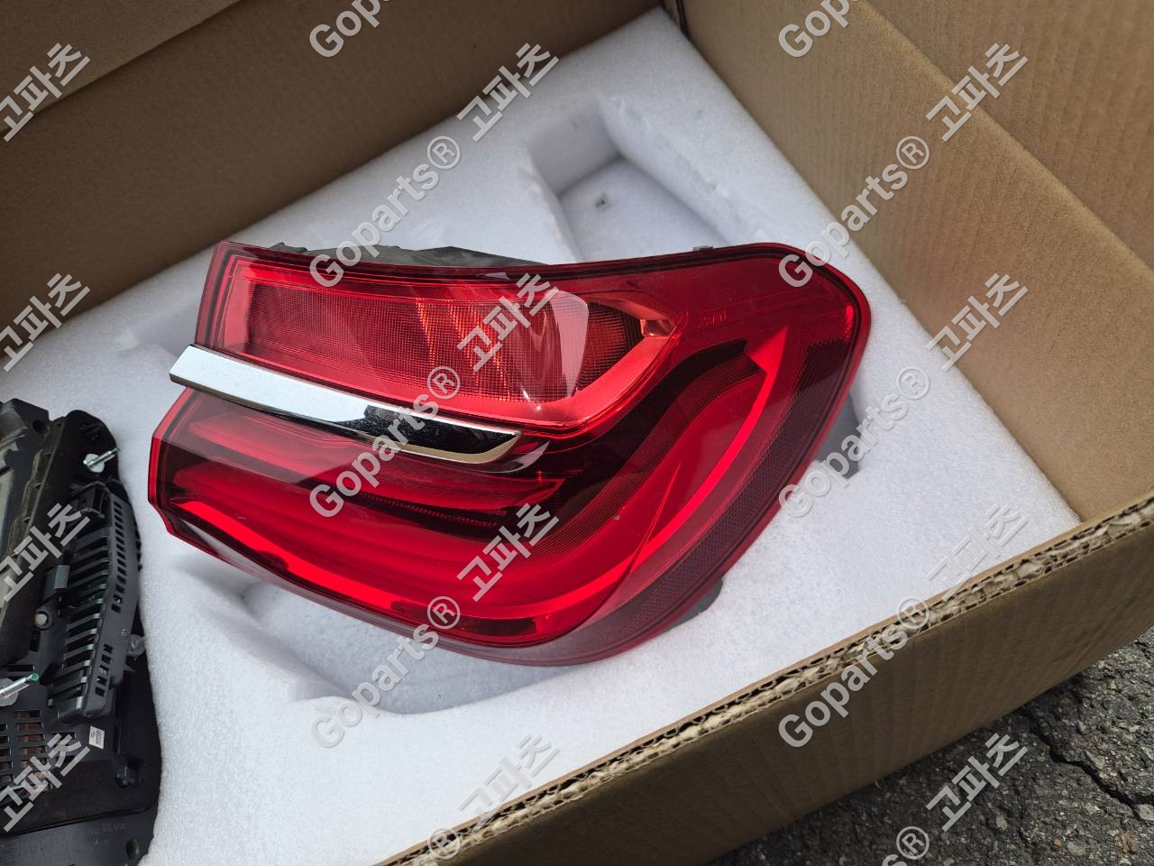 BMW 7시리즈 G11/12 조수석 리어 테일램프 7342964 중고 230,000원