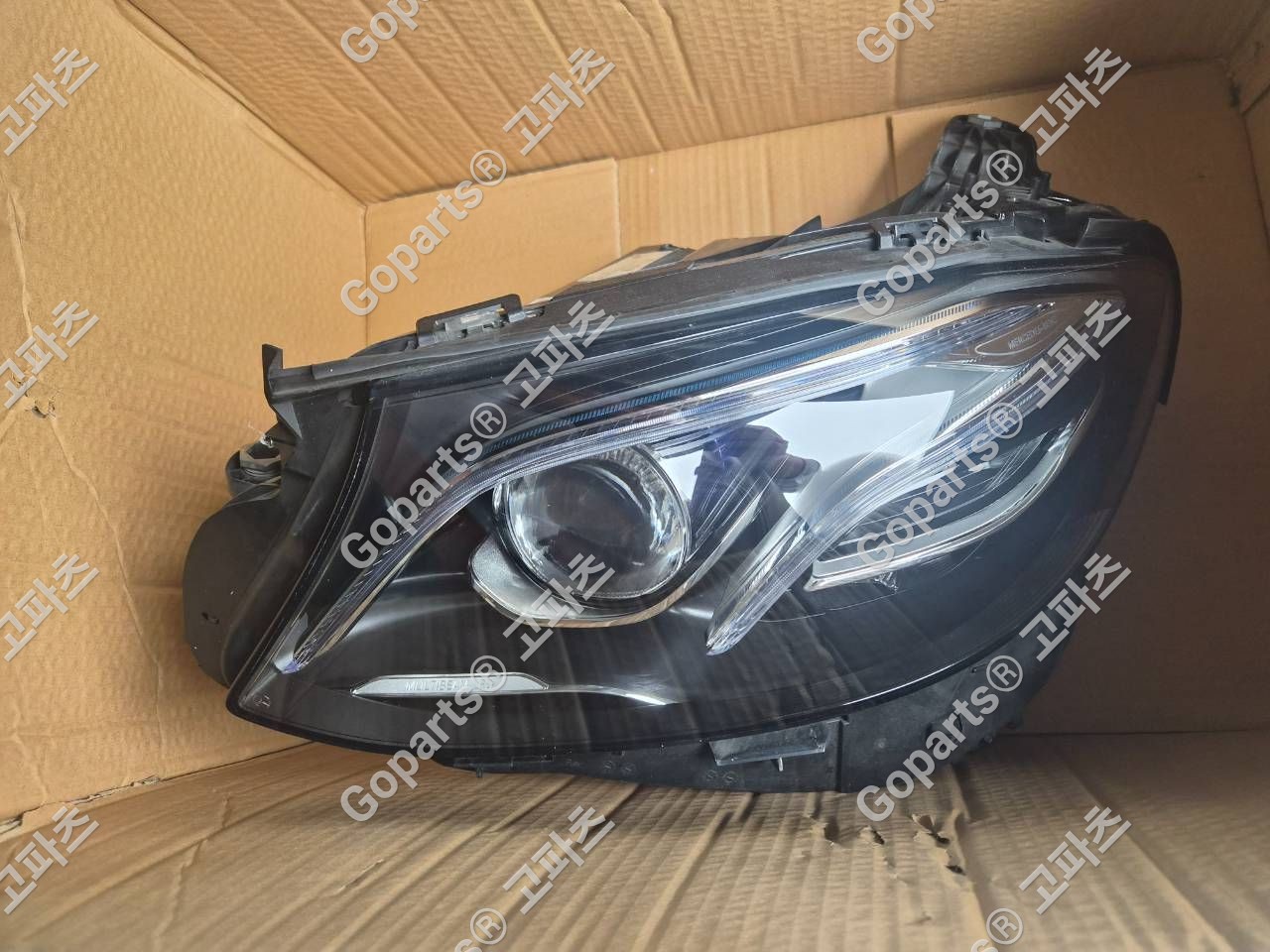 벤츠 E클래스 W213 운전석 헤드라이트 A2139061704 중고 450,000원
