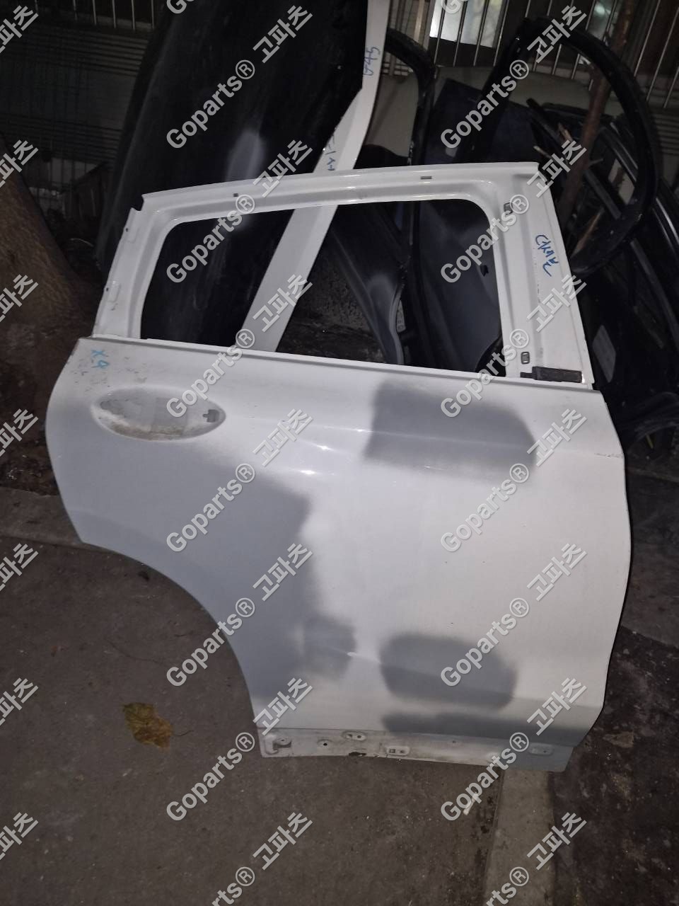 BMW X4 G02 후도어 조수석 뒤 350,000원 중고
