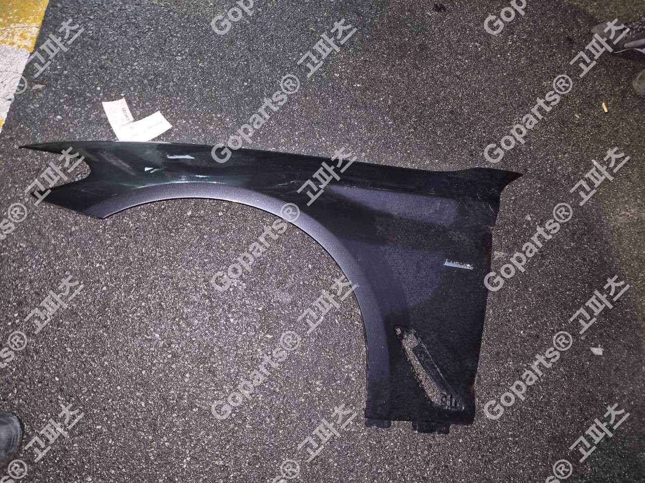 BMW 5시리즈 G30 운전석 앞 휀더 중고 상세사진 3