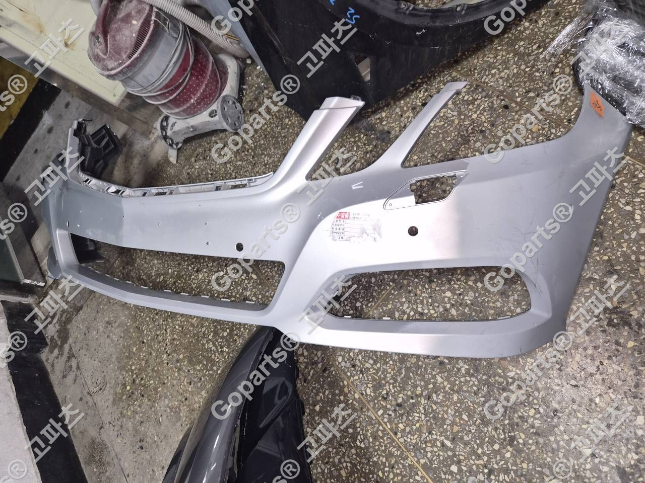 벤츠 E클래스 W212 아방가르드 앞범퍼 상세사진 3