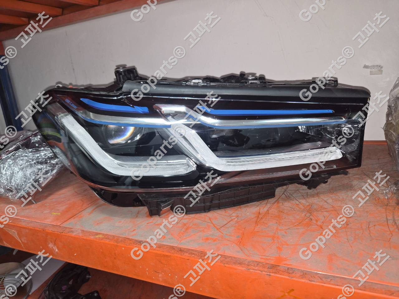 BMW 5시리즈 G30 헤드라이트 9850588-05/06/07 700,000원 중고