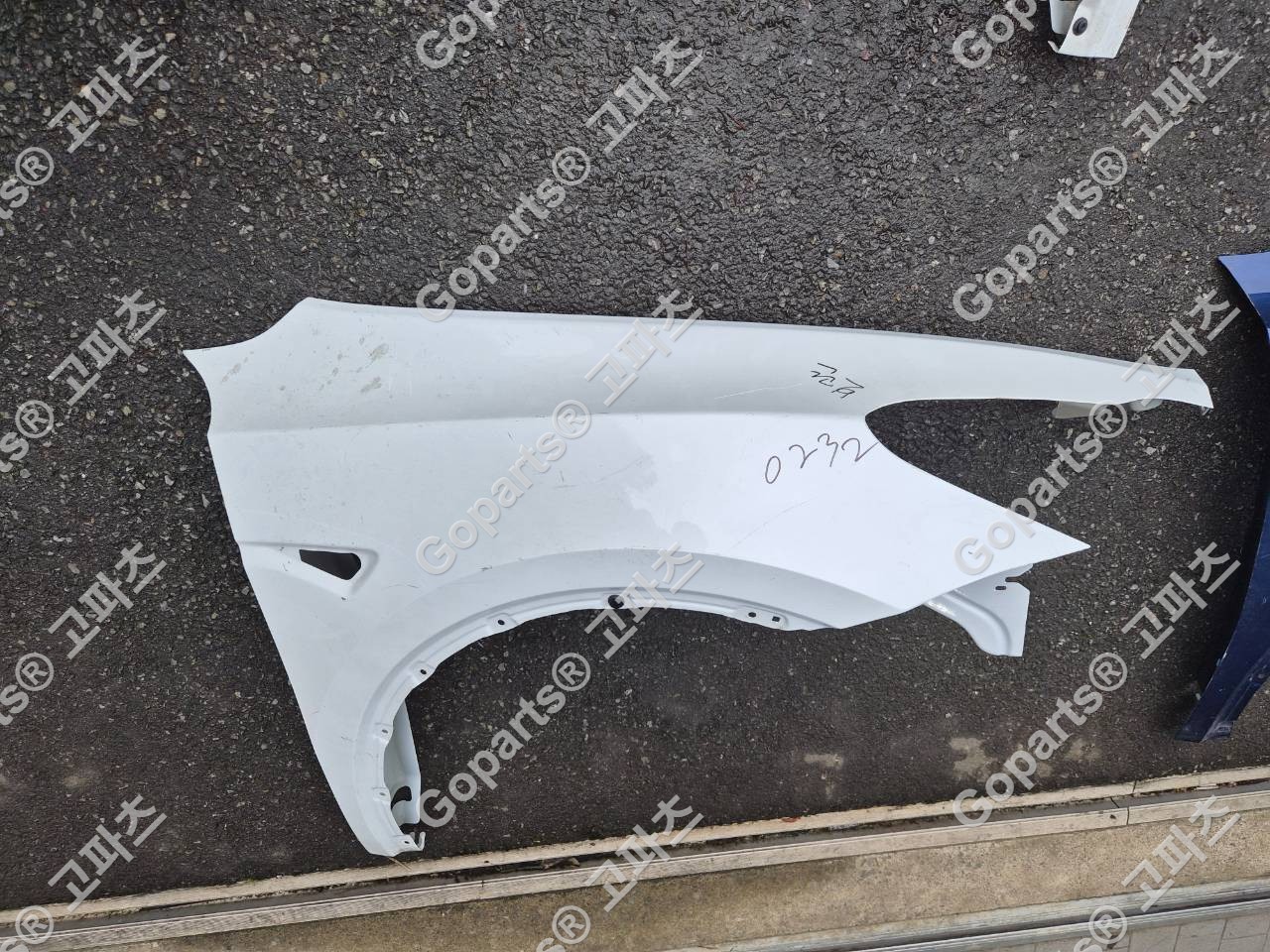 테슬라 Model Y 1세대 조수석 앞휀더 상세사진 2