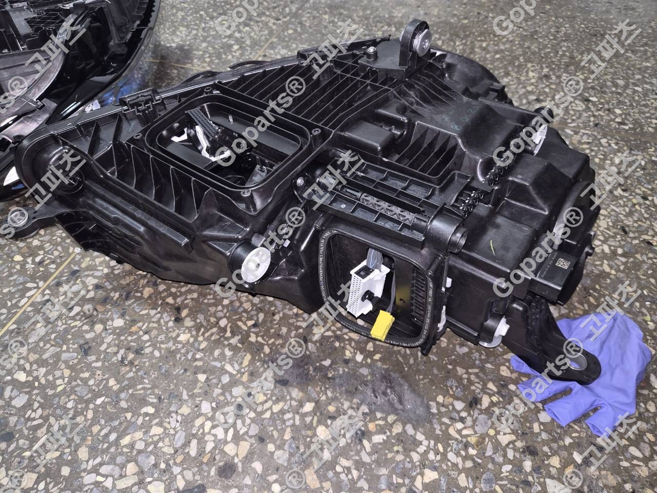 벤츠 GLE W167/C167/V167 후기형 운전석 헤드라이트 A1679068309 상세사진 3