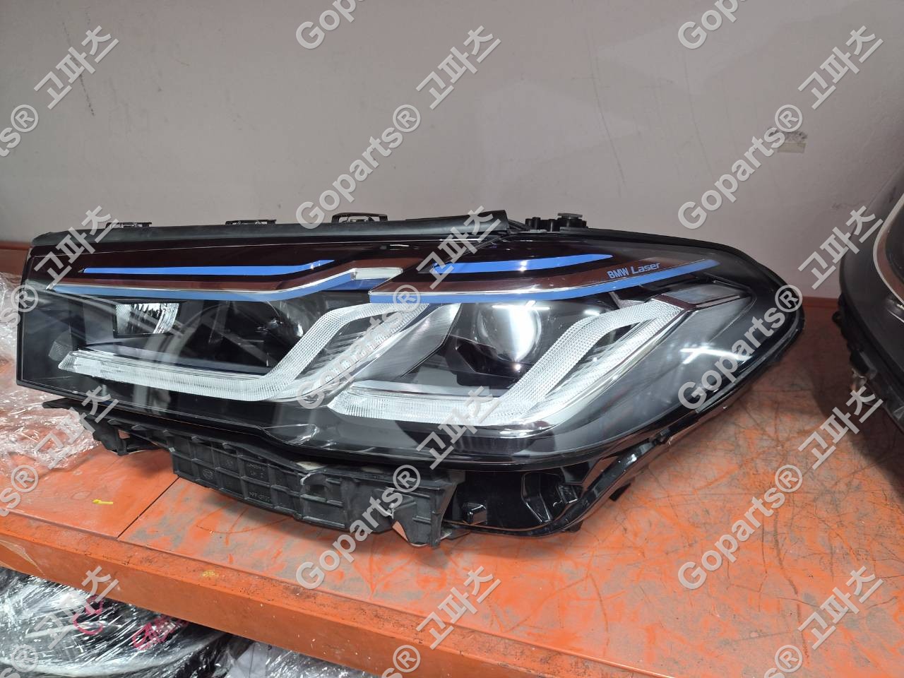 BMW G30 5시리즈 후기형 레이저 헤드라이트 운전석 9850587-05 600,000원 중고