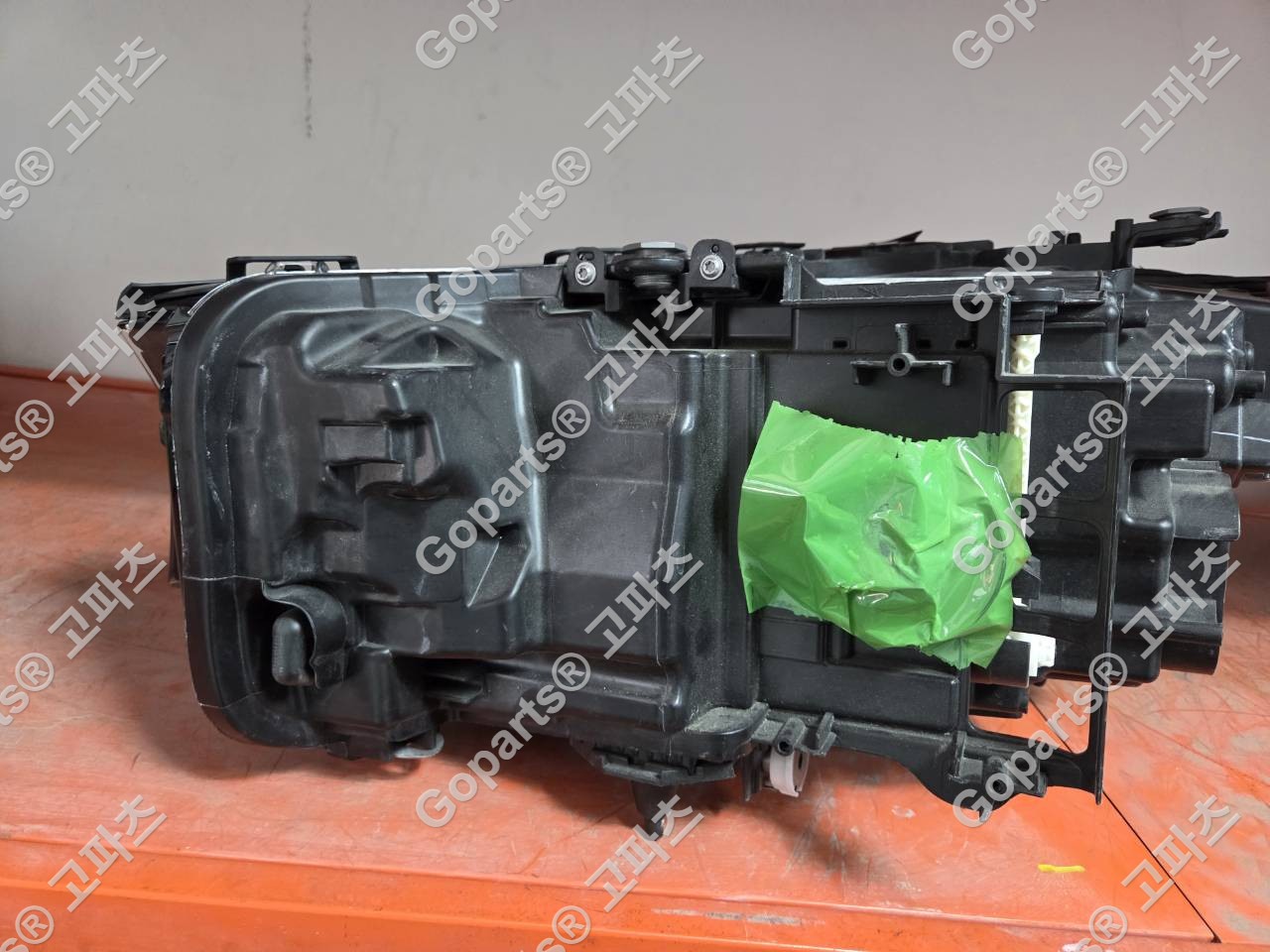 BMW 5시리즈 G30 후기형 조수석 LED 헤드라이트 5A388C8 EED62B 상세사진 3