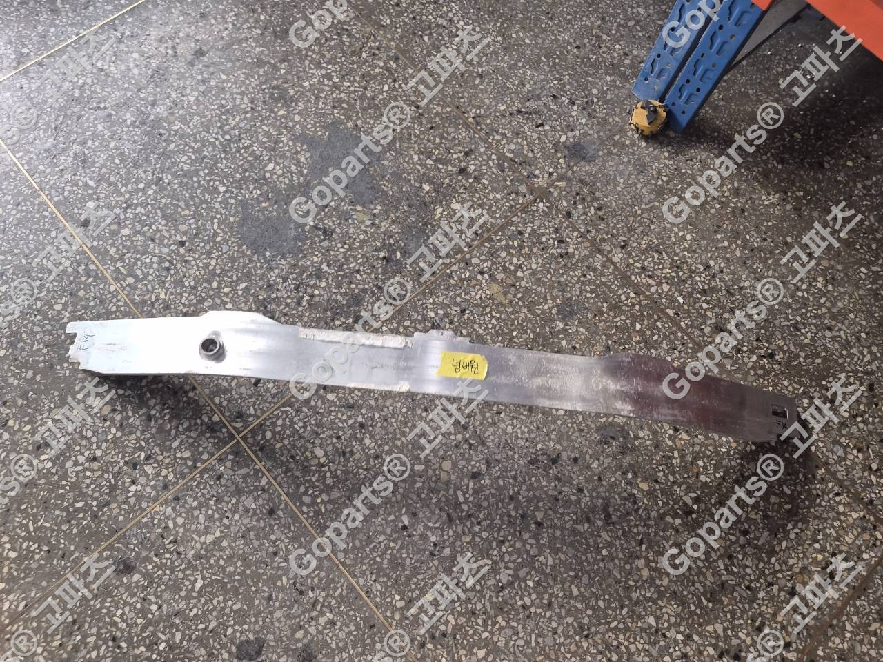 BMW 1, 3, 3GT, 4시리즈 레인포스먼트 F20, F30, F32, F34 중고 51117275178 200,000원