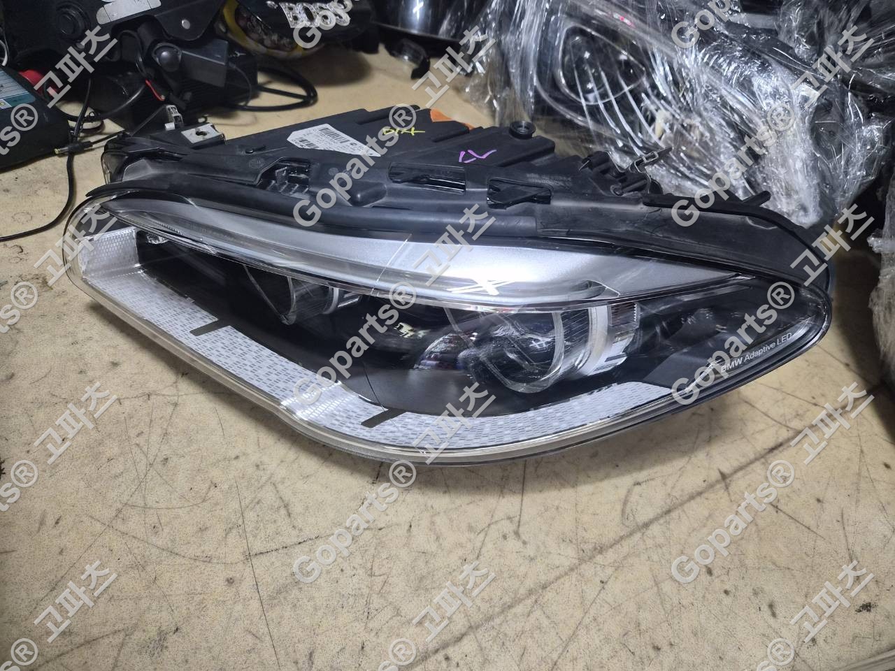 BMW F10 5시리즈 운전석 헤드라이트 7424145 상세사진 2