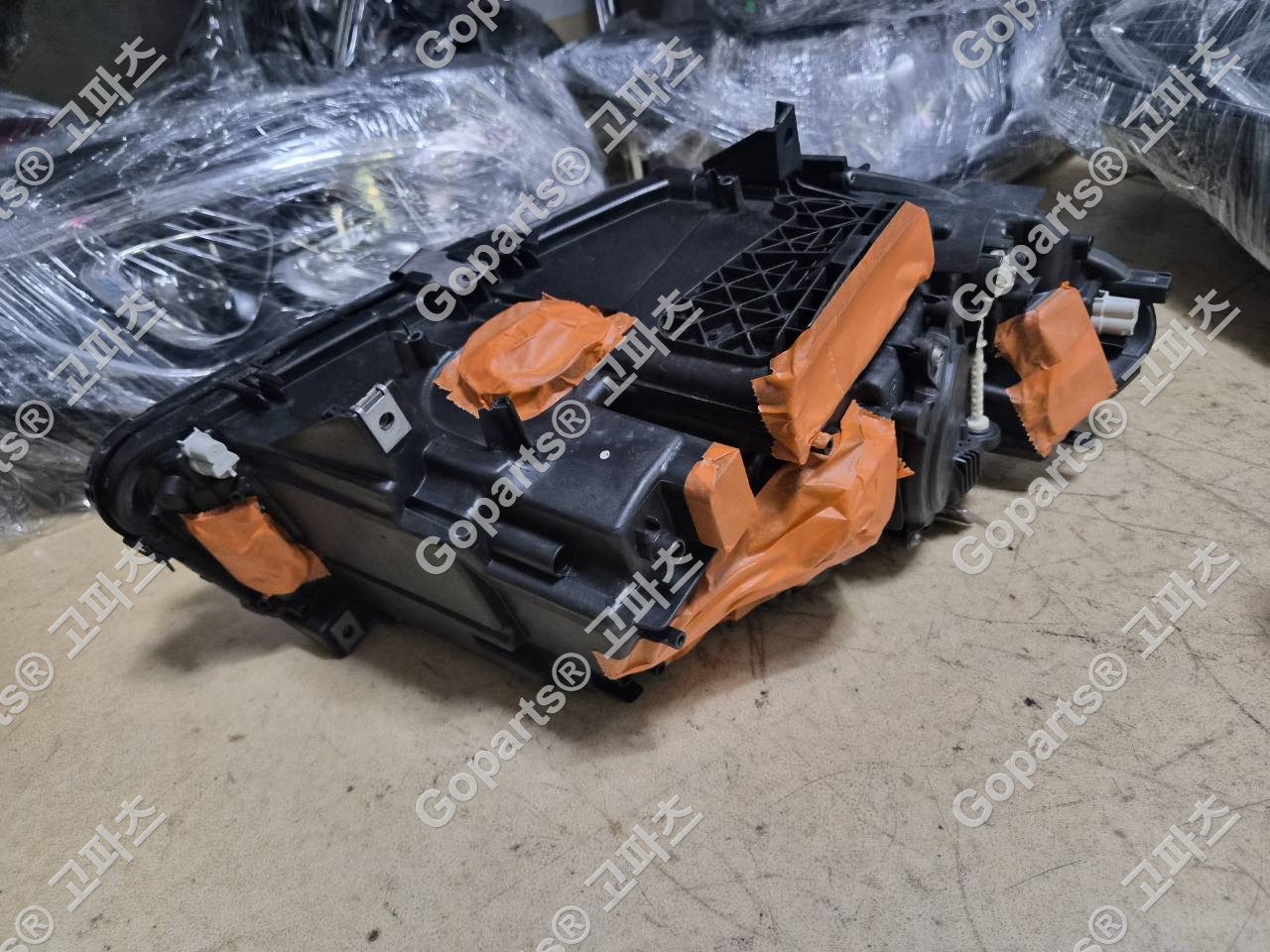 BMW F10 5시리즈 운전석 헤드라이트 7424145 상세사진 5