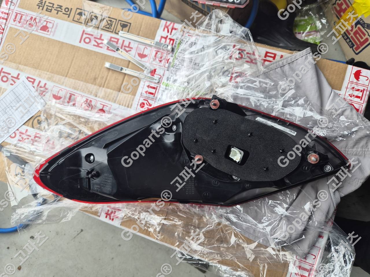 벤츠 C클래스 W205 운전석 후미등 A2059064503 상세사진 3