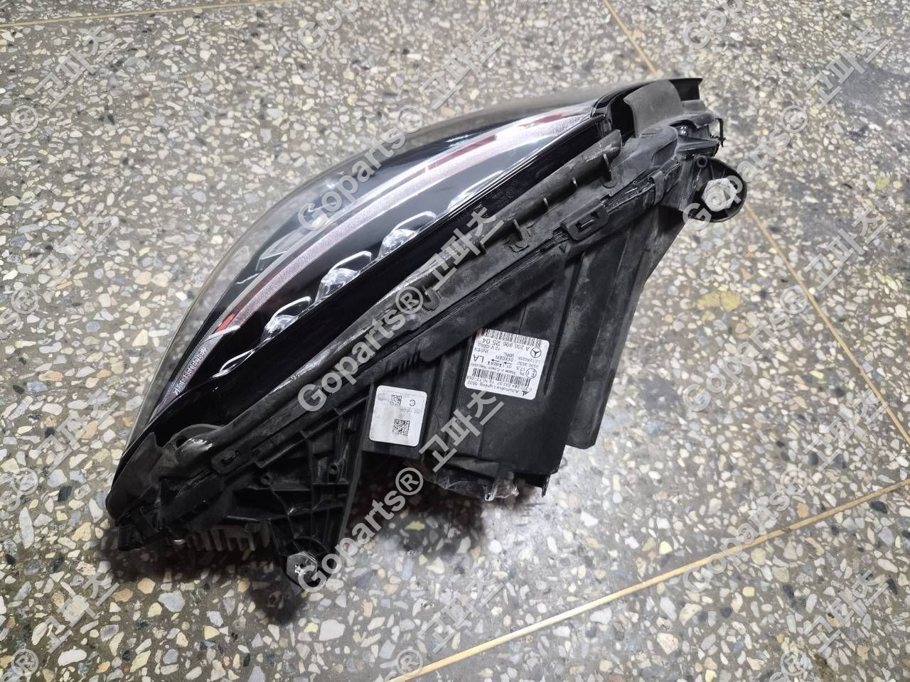 벤츠 W205 C클래스 전기형 운전석 헤드라이트 A2059062504 상세사진 4