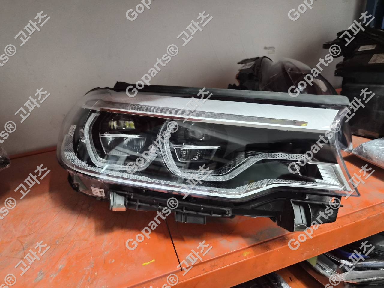 BMW 5시리즈 G30 전기형 헤드라이트 7214962 450,000원 중고