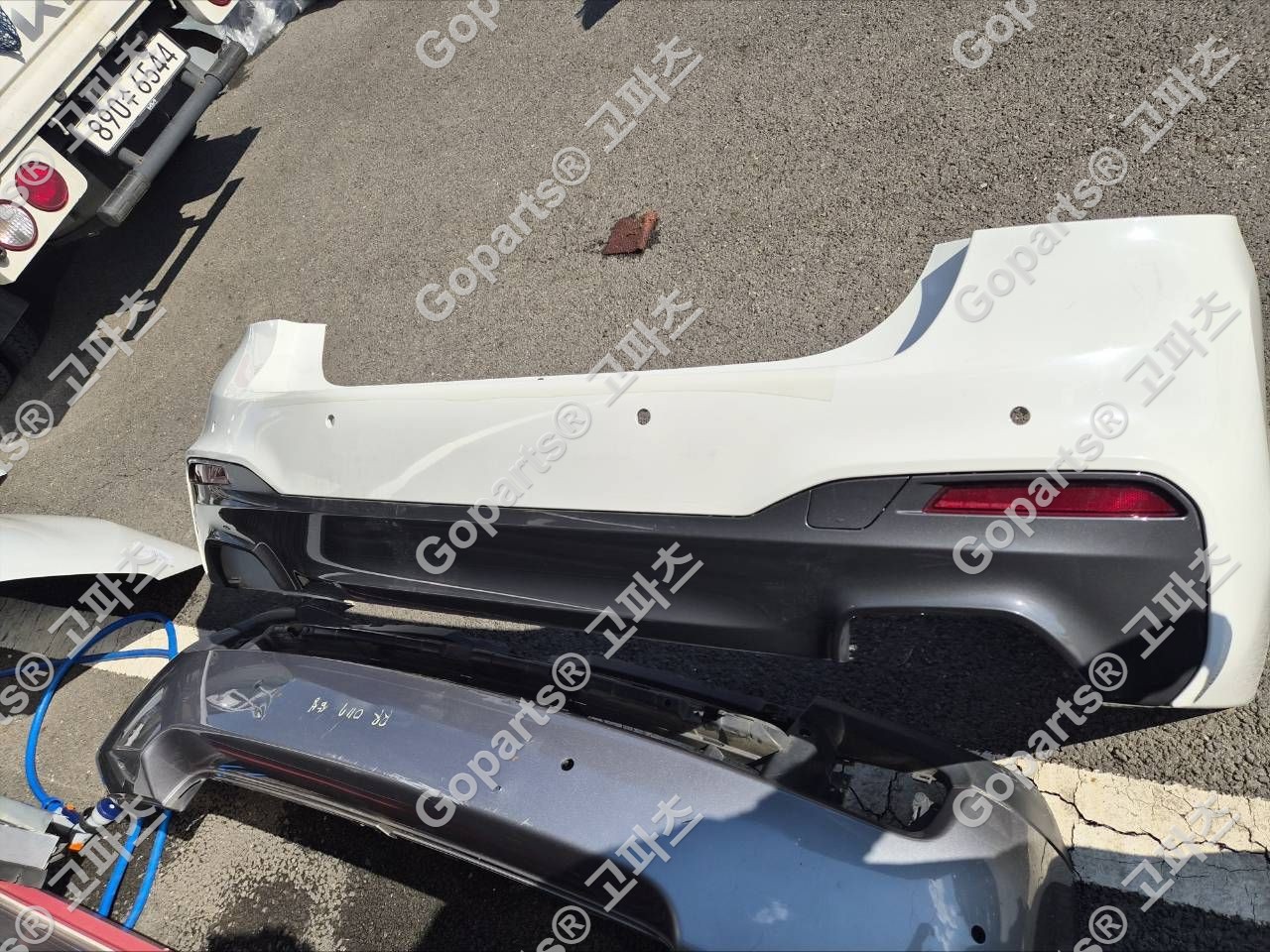 BMW G30 5시리즈 M스포츠 뒷범퍼 250,000원 중고