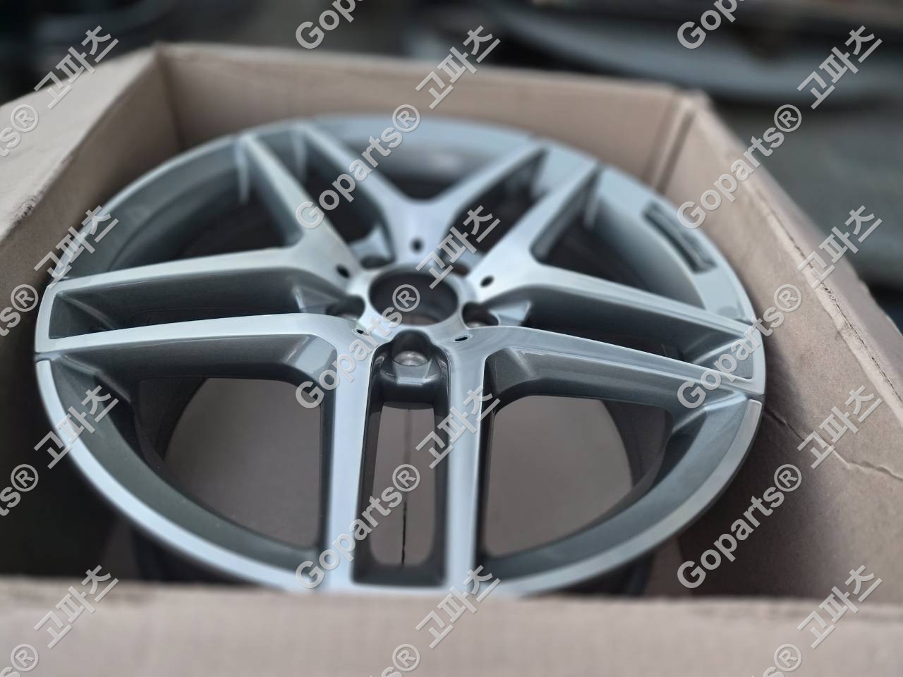 벤츠 S클래스 W222 19인치 AMG라인 앞 휠 상세사진 2