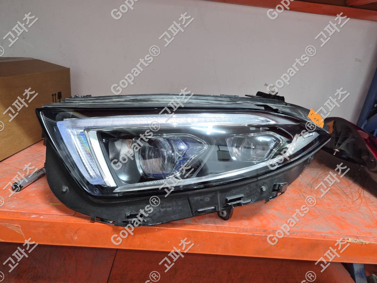 벤츠 CLS W257 운전석 헤드라이트 A2579061900 중고 550,000원