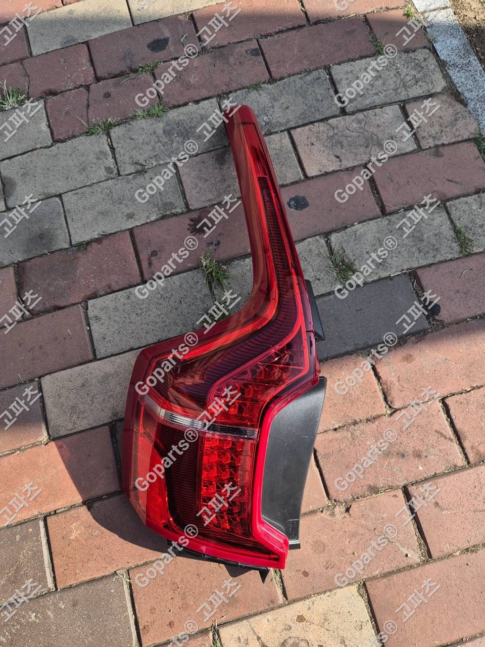 볼보 XC90 2세대 운전석 후미등 31655915 350,000원 중고