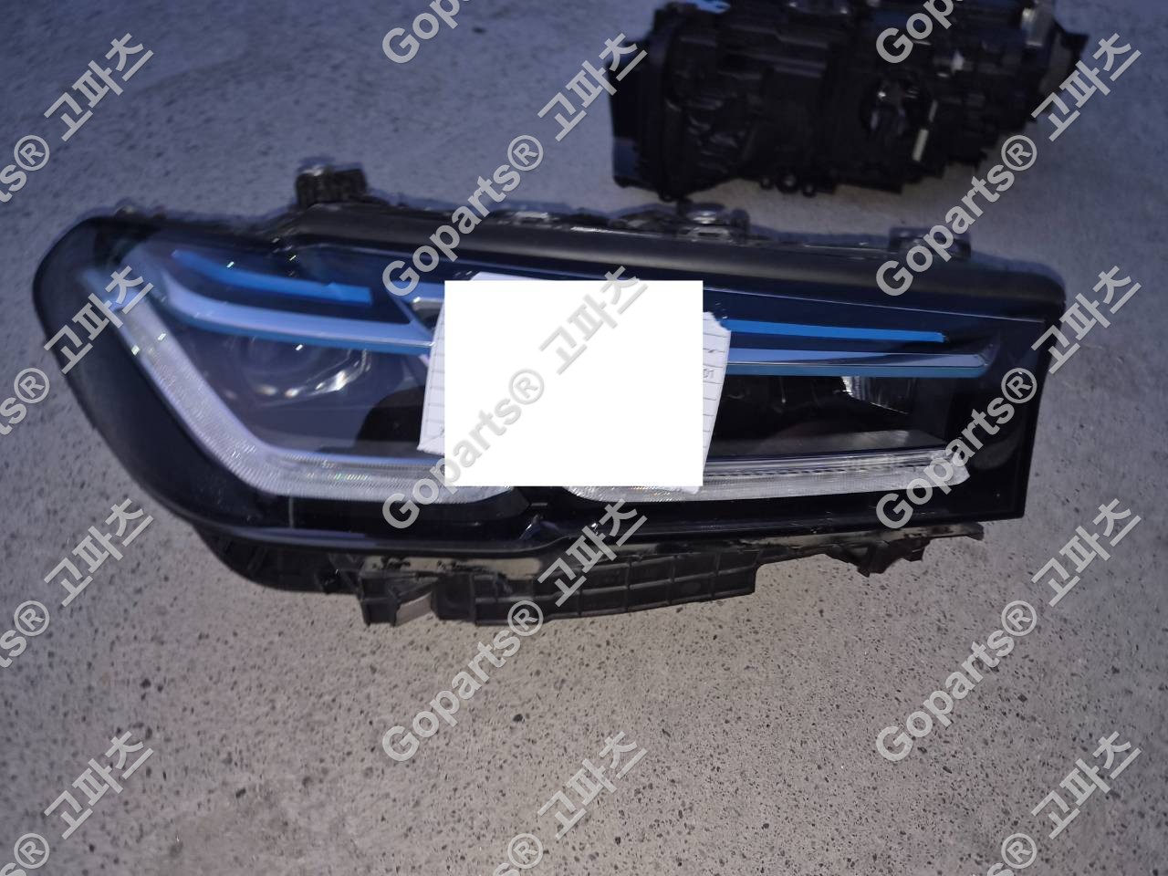 BMW 5시리즈 G30 후기형 레이저 헤드라이트 985058805 700,000원 중고